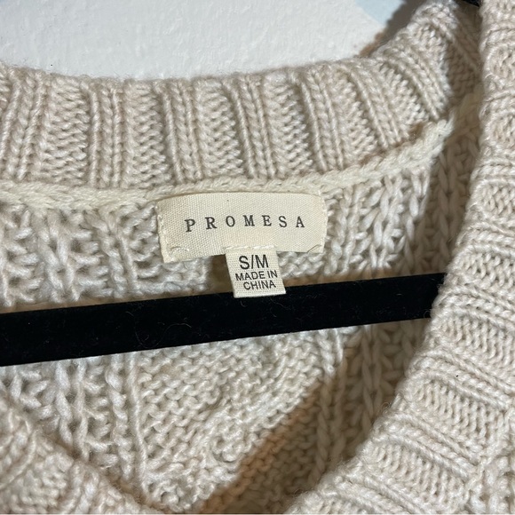 Three Bird Nest Fringe Cable Knit Sweater Size S/M - Picture 4 of 7